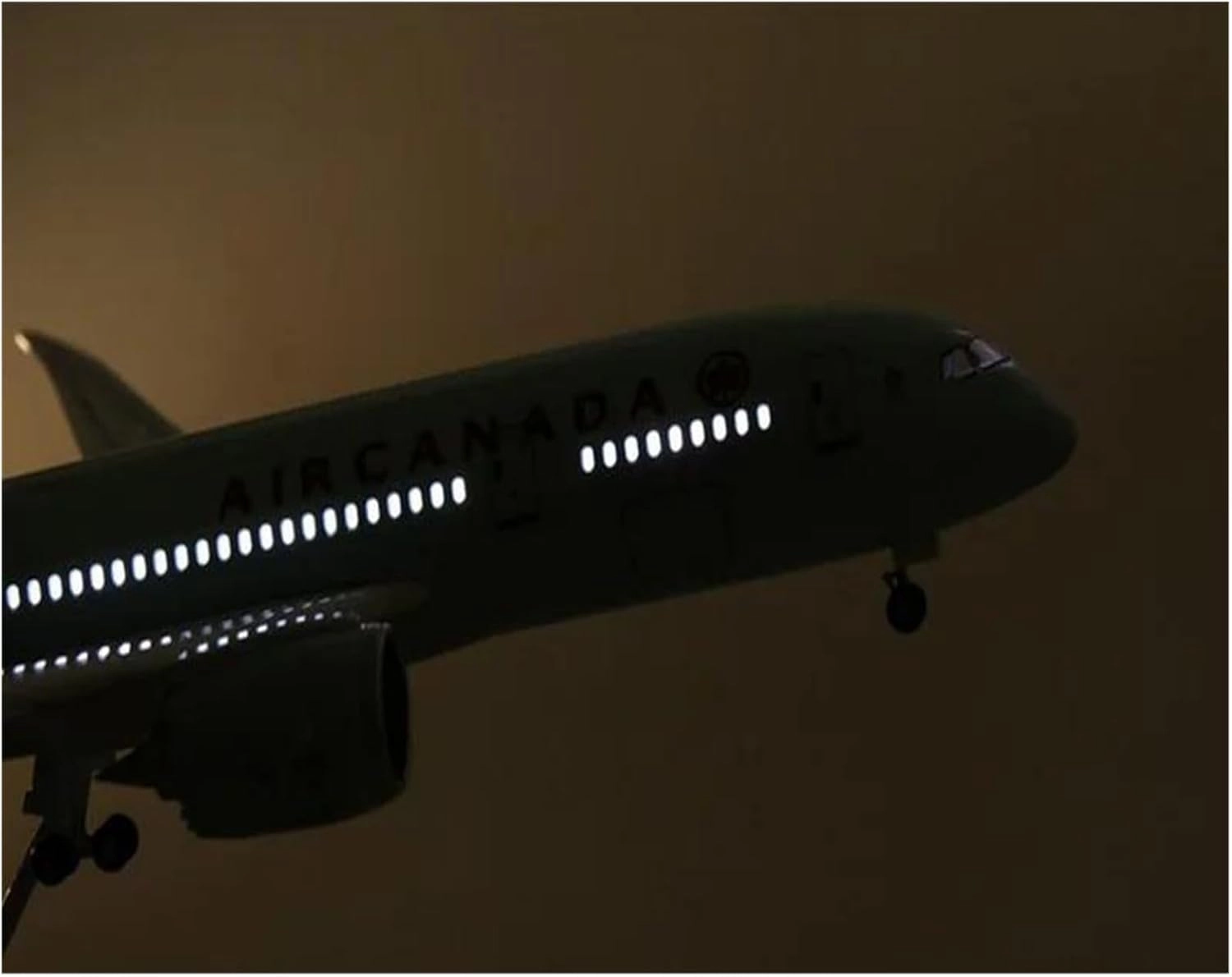 1:130 for Canada Airways Boeing B787 Resin Airbus Airplane with Light and Wheel Collection Display Toy Miniatures Set(with Light)