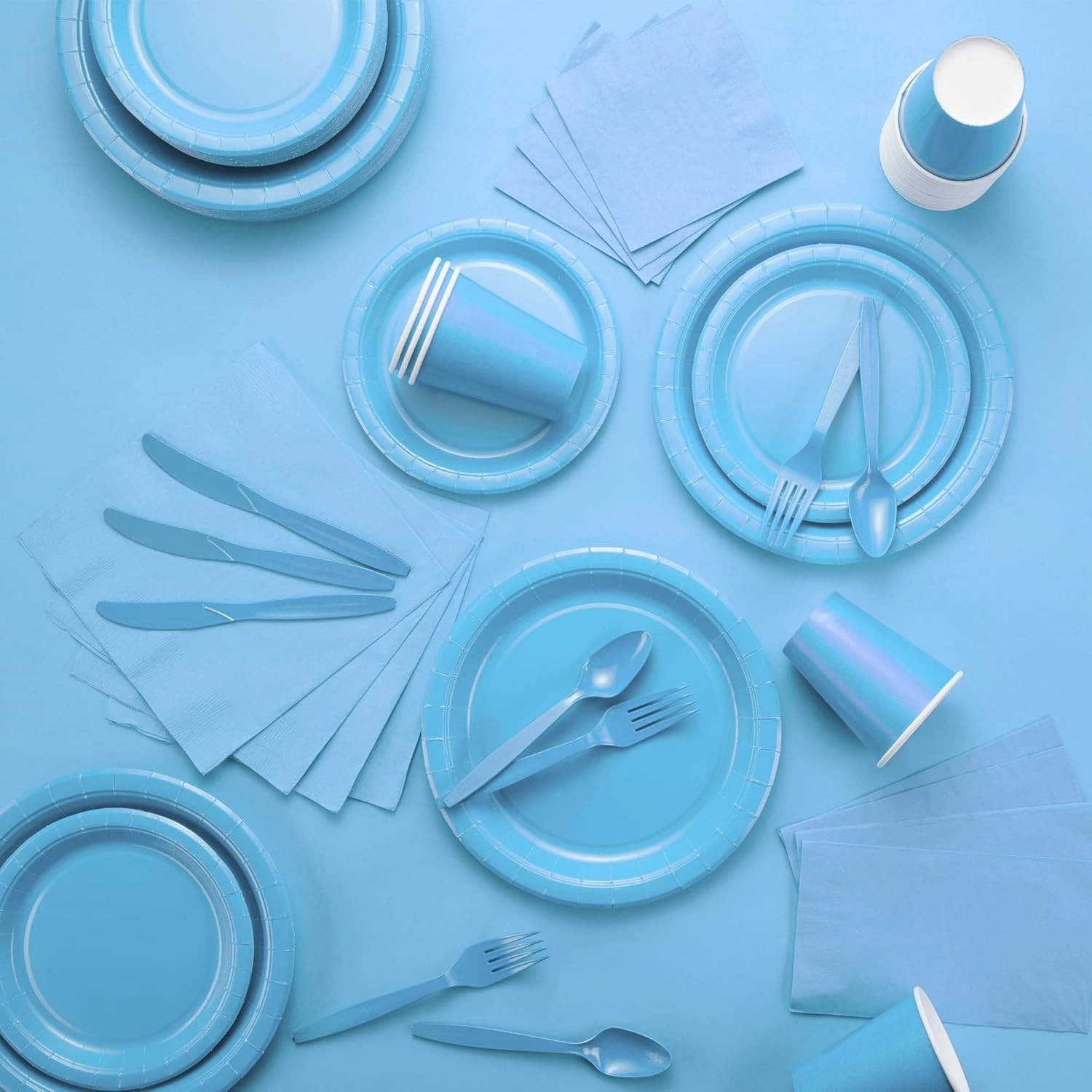Disposable Plastic Dinner Plates, Blue, 10.4 Inches, Strong and Sturdy for Party, Dinner, Holiday, Picnic, Travel - Pack of 50