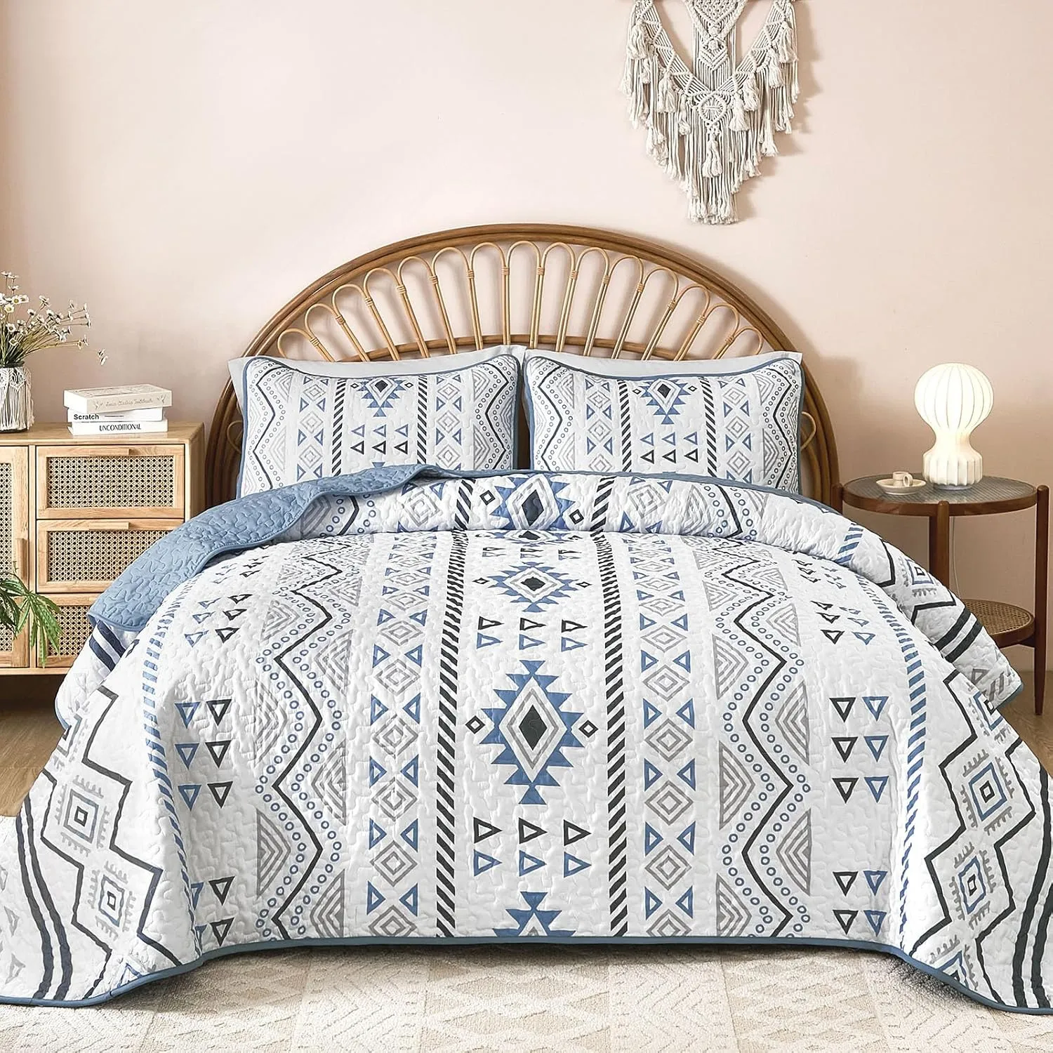 Drucon Boho Queen Size Aztec Quilt Set 3 Pieces Blue Ultra Soft Lightweight Quilt Beddding Set, Microfiber Bohemian Bedspread Coverlet Set with 2 Pillowcases for All Season (Queen, 90"x96")