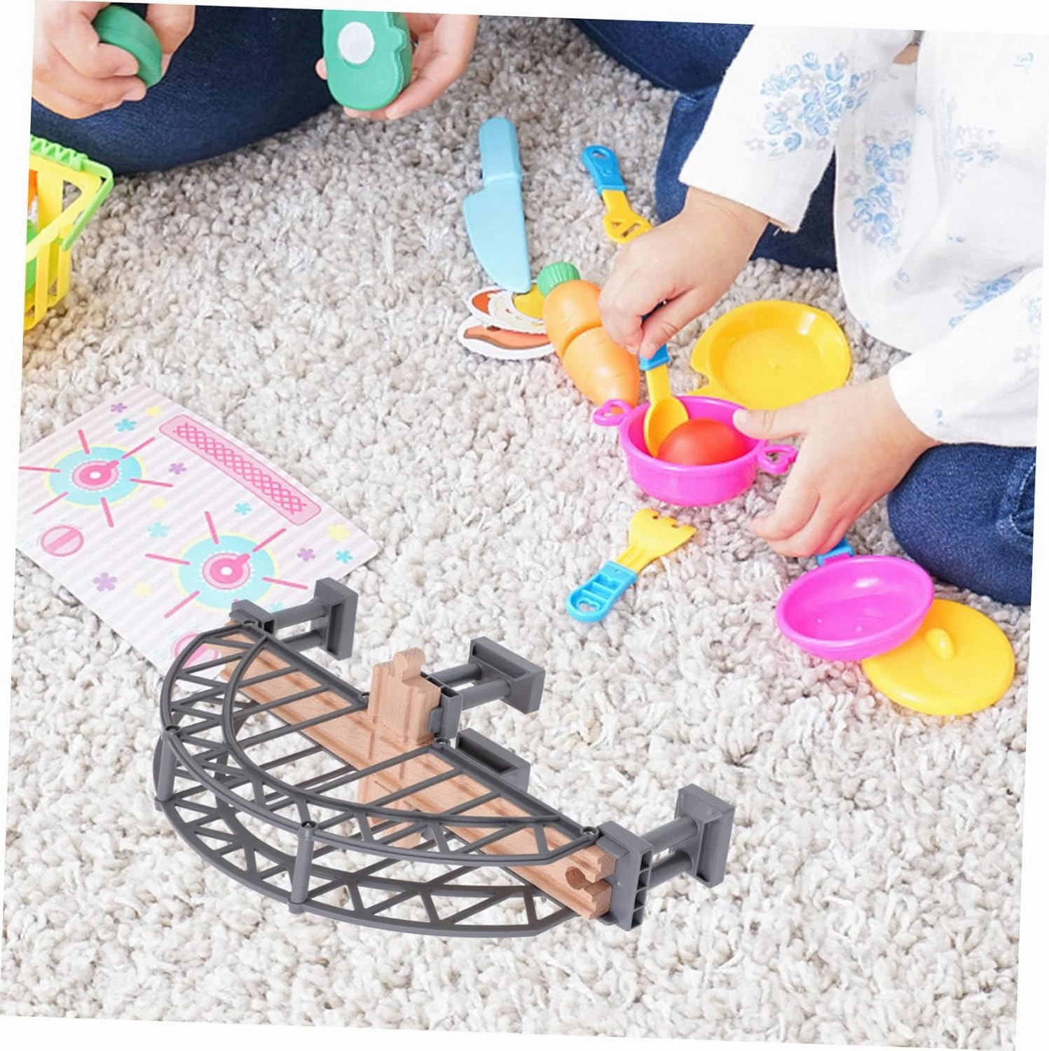 ERINGOGO Kids Toy Train Accessory Playset Wooden Bridge Develop Creative Thinking Fine Motor Skills