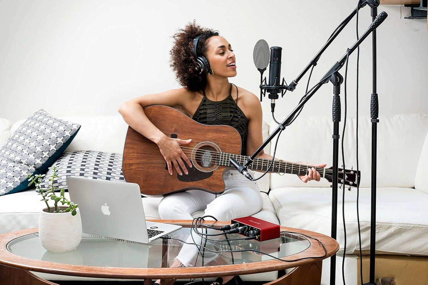 Focusrite Scarlett 2i2 3rd Gen 2-in, 2-out USB Audio Interface Bundle with XLR Cable and Austin Bazaar Polishing Cloth