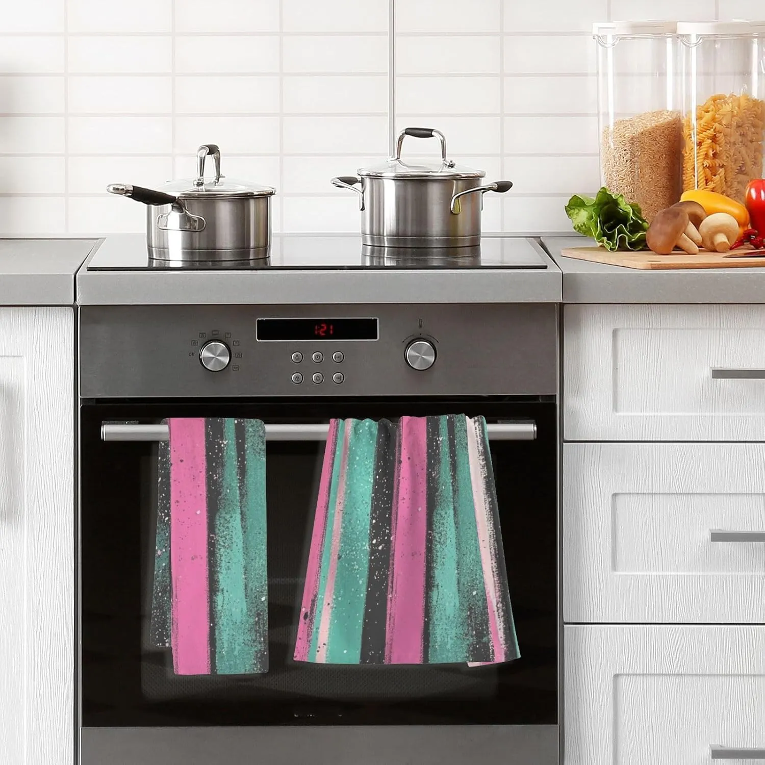 Glittering Stripes Pink Green Decorative Hand Towels for Bathroom Set of 2 Washcloths Wash Bath Cotton Cloths for Face Cleansing Hotel Kitchen Gym 16x28in