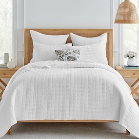 Levtex Home - Mills Waffle - Full/Queen Quilt Set - Bright White Cotton Waffle - Quilt Size (88 x 92in.), Sham Size (26 x 20in.)