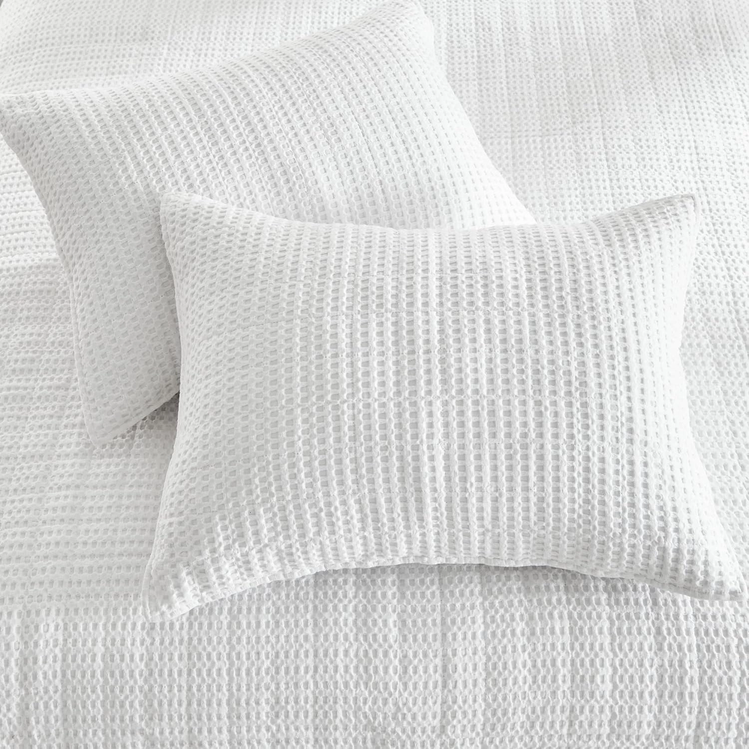 Levtex Home - Mills Waffle - Full/Queen Quilt Set - Bright White Cotton Waffle - Quilt Size (88 x 92in.), Sham Size (26 x 20in.)