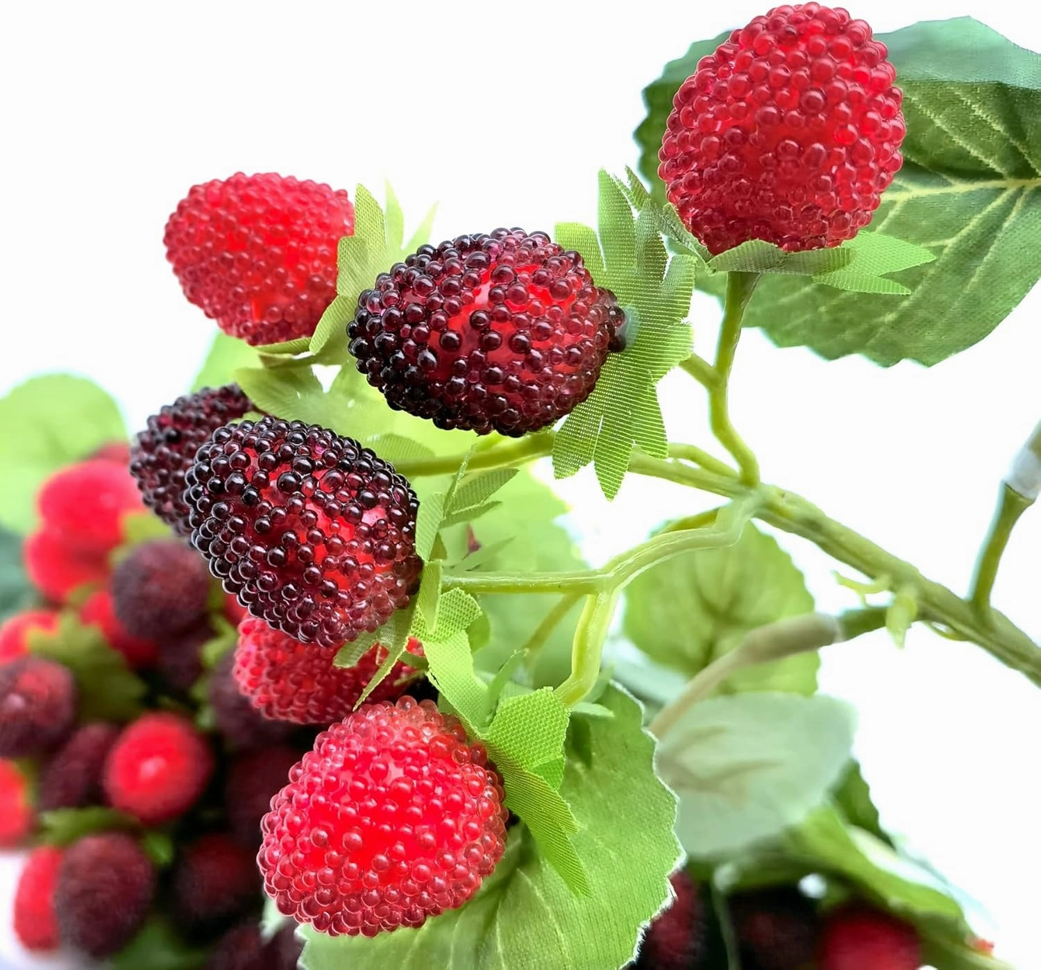 M2cbridge 4PCS Artificial Raspberry Red Berry Strawberry Faux Fruit BlackBerry Props Table Decoration (Red with Black)