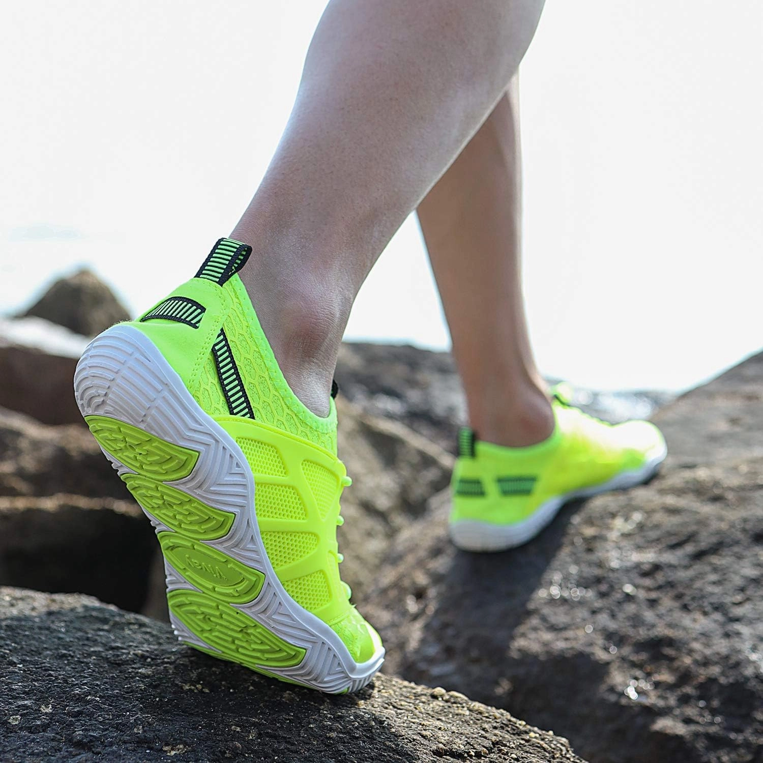 MAYZERO Water Shoes Men Women Swim Surf Shoes Beach Pool Shoes Wide Toe Hiking Aqua Shoes Winter House Slippers
