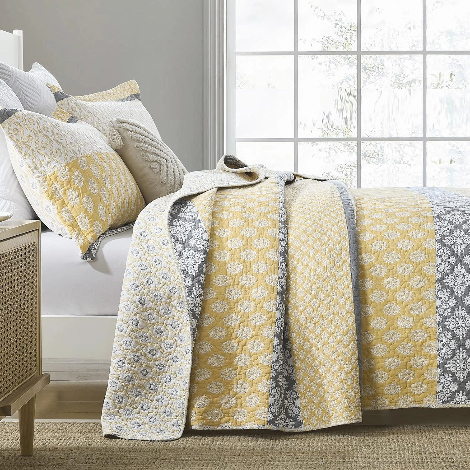 PERHOM Yellow Quilt Queen Size - Queen Quilt Set, 100% Long-Staple Cotton Floral Quilt Bedding Set Bedspreads, Patchwork Reversible Light Comforter Bed Spread for All Season, Yellow/Gray, 3 Pieces