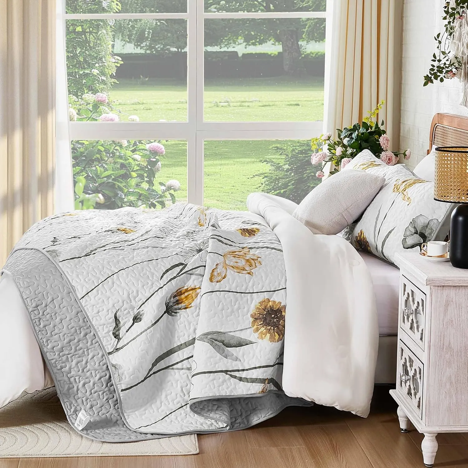 WONGS BEDDING Floral Quilt Set King,Grey and Yellow Bedspread Coverlet Bedding Set with 2 Pillowcase,Lightweight Cute Summer Floral Bedding Set for All Season (104"x90")